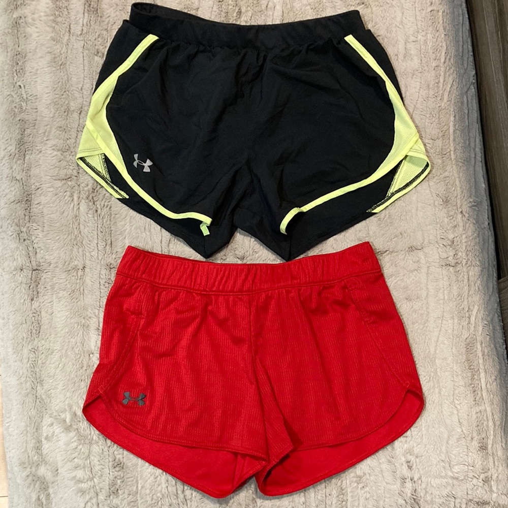 Women’s Medium Under Armour Athletic Shorts
